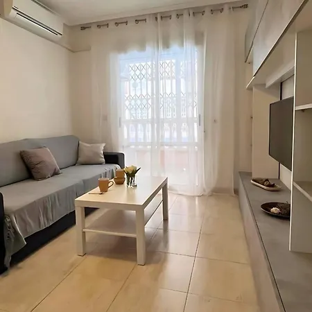 Apartmán Charming Flat With Swimming Pool 500 M From Playa Del Cura! Torrevieja
