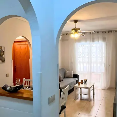 Apartmán Charming Flat With Swimming Pool 500 M From Playa Del Cura!